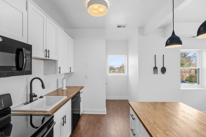 roommates in Washington Entire Place 2Bed.1Bath - cirtru.com