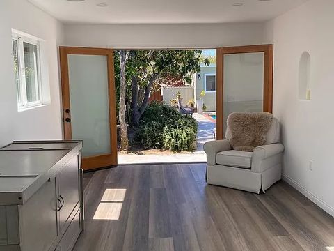 Private Room in 1Bed.1Bath