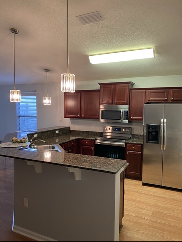 Private Room in 3Bed.2Bath