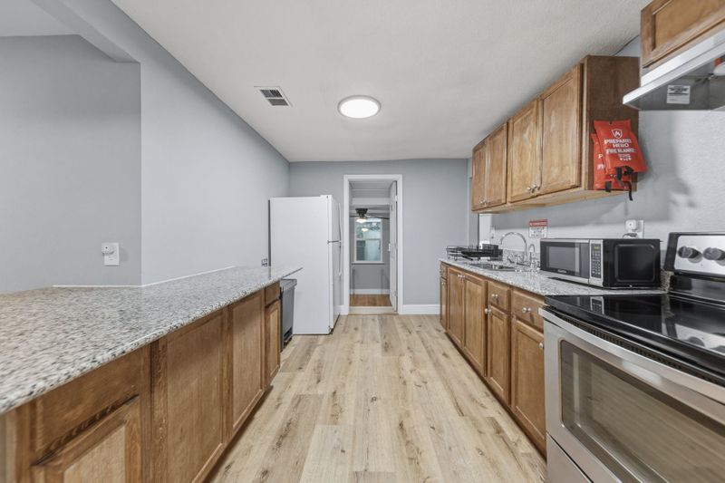 roommates in Undisclosed, Dallas, TX 75215 Comfortable Property Close to Public Transportation and Highways-a couple minutes away from Downtown (id. 29958) - cirtru.com