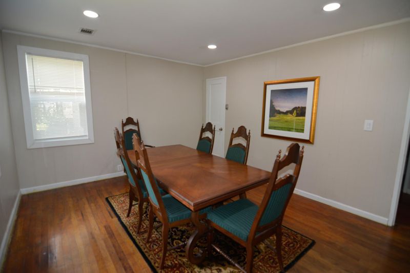 roommates in Undisclosed, Augusta, GA 30906 Augusta - Cozy & Newly-Renovated with Dining Area. Convenient location to downtown and interstates. (id. 9249) - cirtru.com