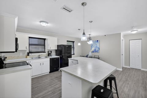 Blue Skies, Sunshine & Easy Living at this Centrally-Located, Recently Remodeled Cape Coral Home (id. 18199)