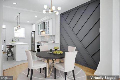 Newly-renovated & cozy Baltimore Townhouse with Living room (id. 10690)