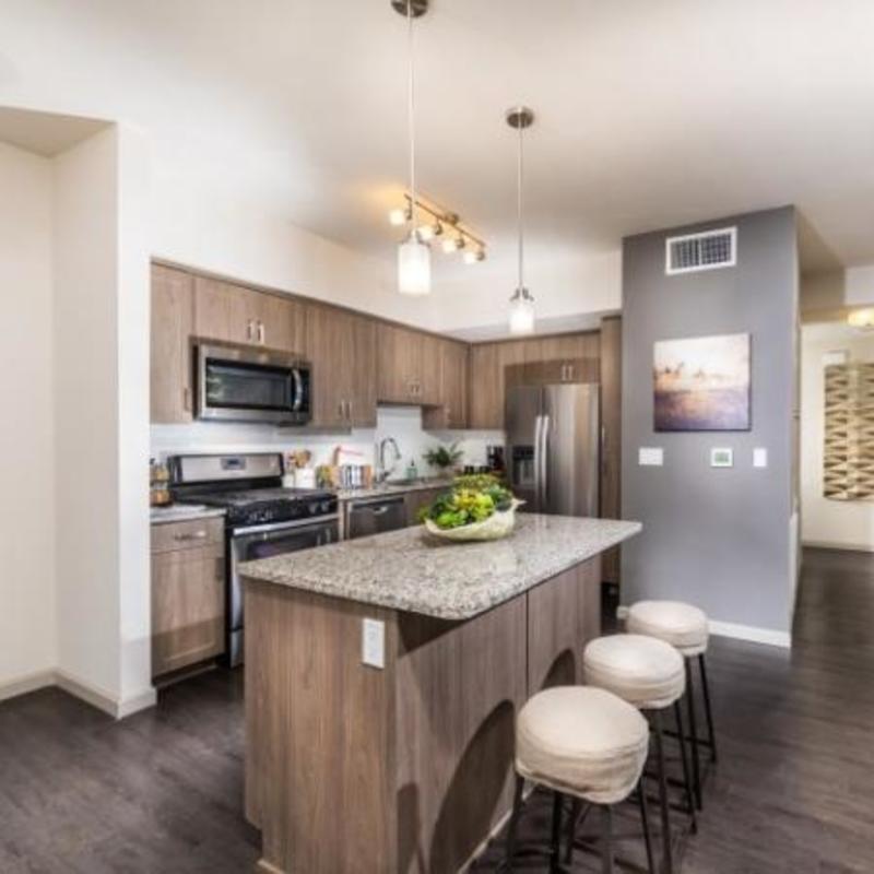 roommates in Camarillo Need a room mate - cirtru.com