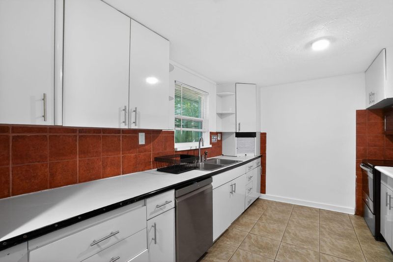 roommates in Undisclosed, Sarasota, FL 34234 Cozy Rooms, Fully Furnished for Rent Near Downtown Sarasota & Beaches! (id. 31619) - cirtru.com