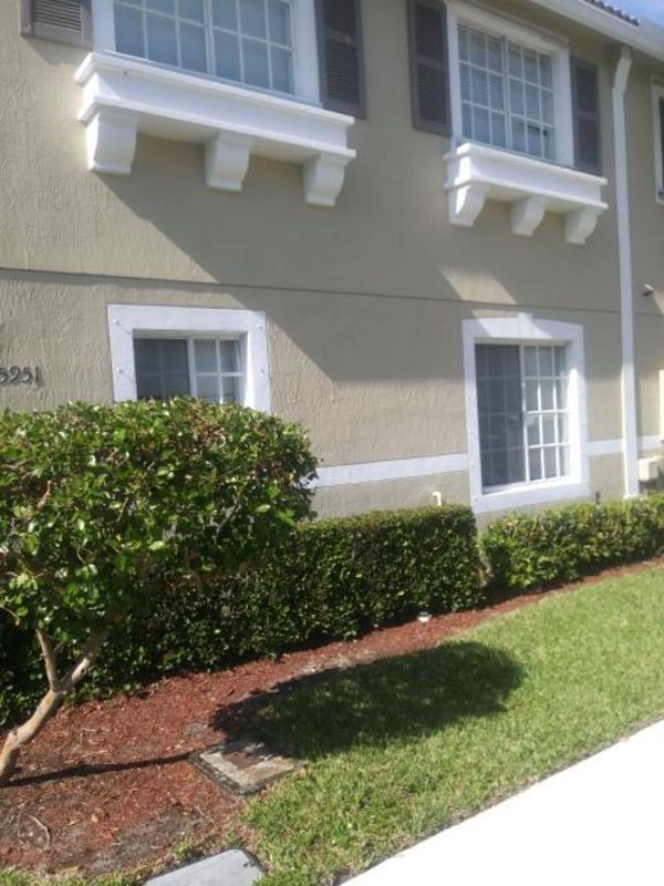 roommates in Tamarac Shared Room in 3Bed.2Bath - cirtru.com