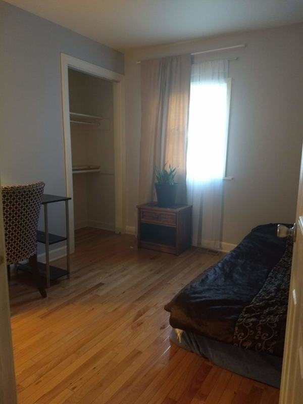 roommates in Elk Grove Village Free Utilities! - cirtru.com
