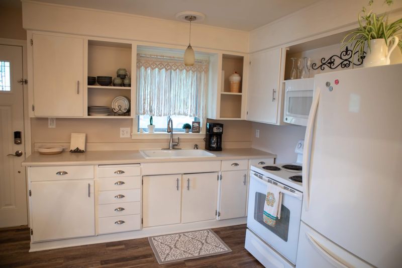 roommates in Kansas City Entire Place 2Bed.1Bath - cirtru.com