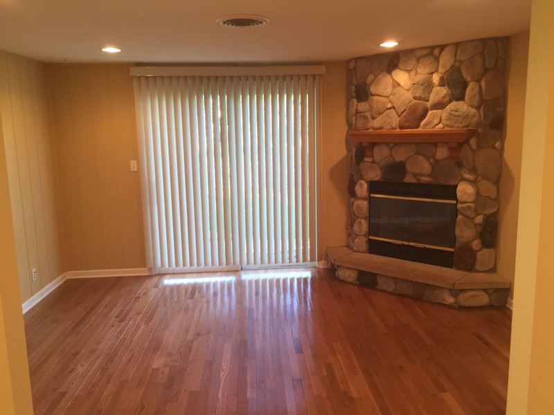 roommates in Schaumburg Room available in Schaumburg - cirtru.com
