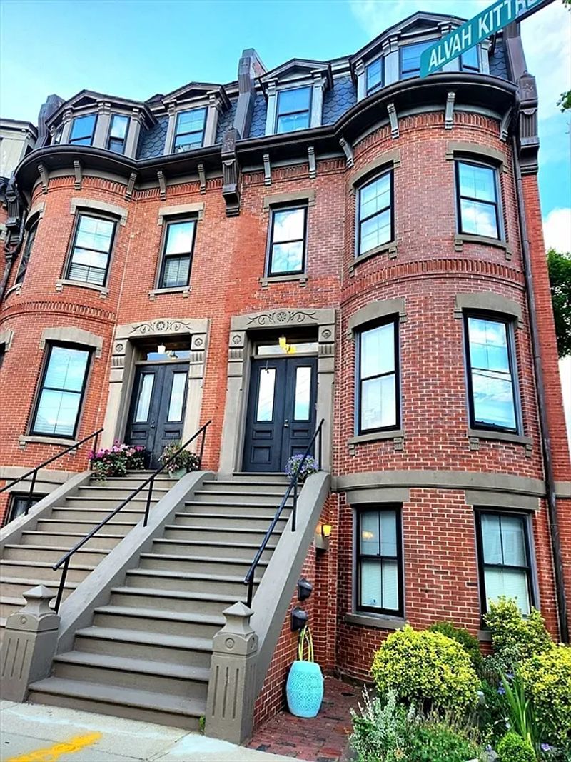 roommates in Roxbury Entire Place 2Bed.1Bath - cirtru.com