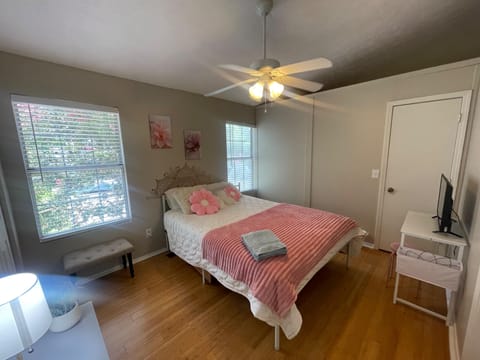 Calm Riverside Home • Pool • Easy Access to GA‑400 (id. 39614)