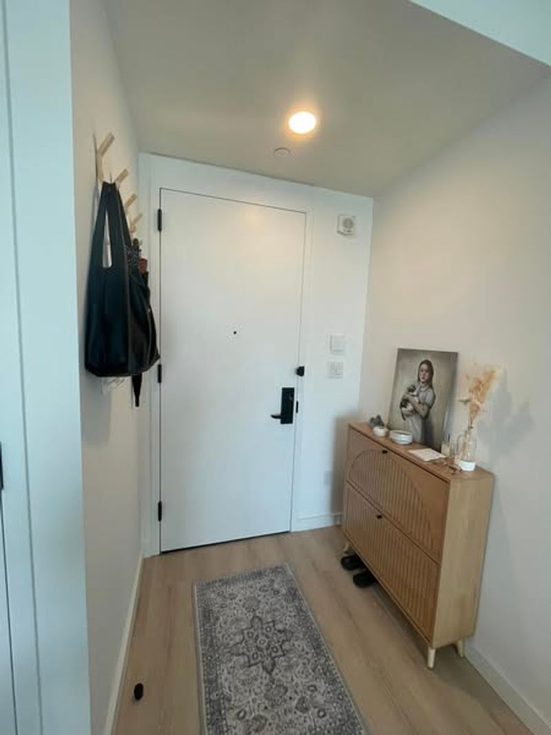 roommates in New York City Entire Place 1Bed.1Bath - cirtru.com