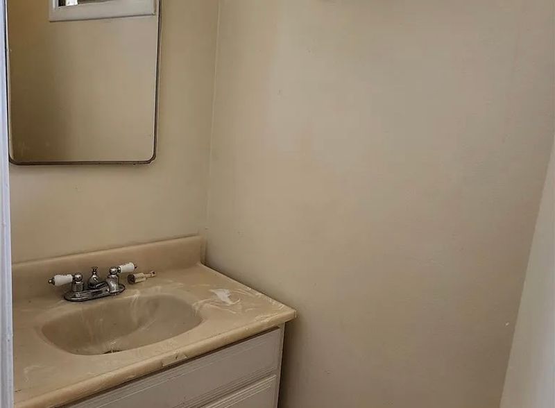 roommates in Anaheim Entire Place 3Bed.2Bath - cirtru.com