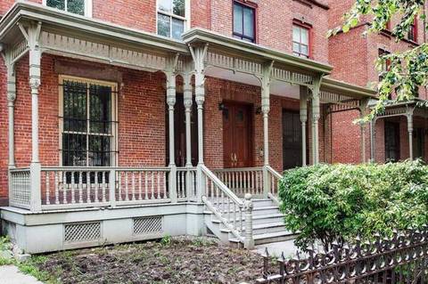 roommates in New York Rad Room in Historic Building! - cirtru.com