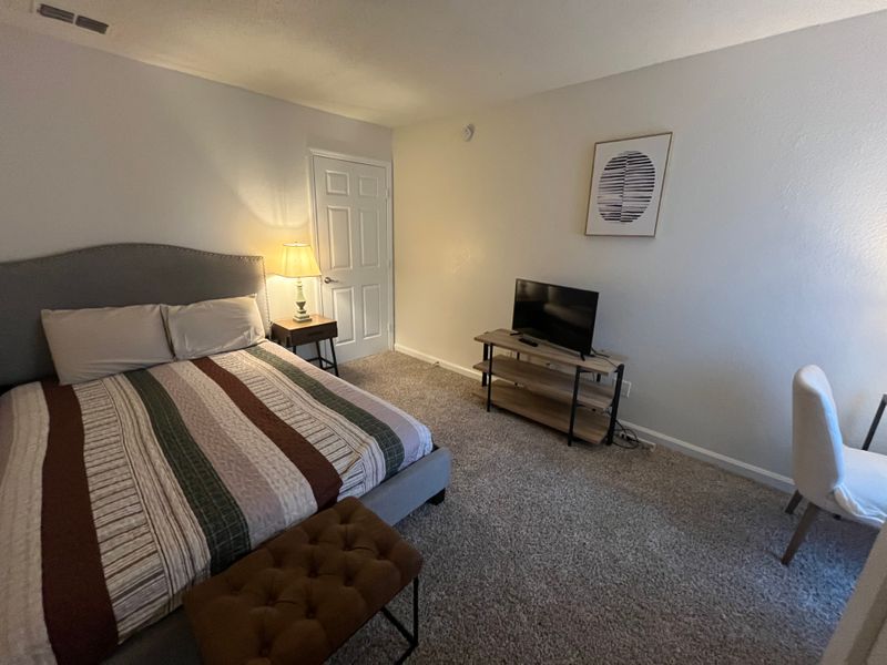 Private Room in 3Bed.2.5Bath