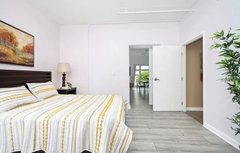 roommates in Los Angeles Room2Bed.2Bath - cirtru.com