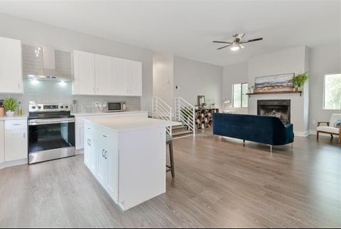 Private Room in 3Bed.3Bath