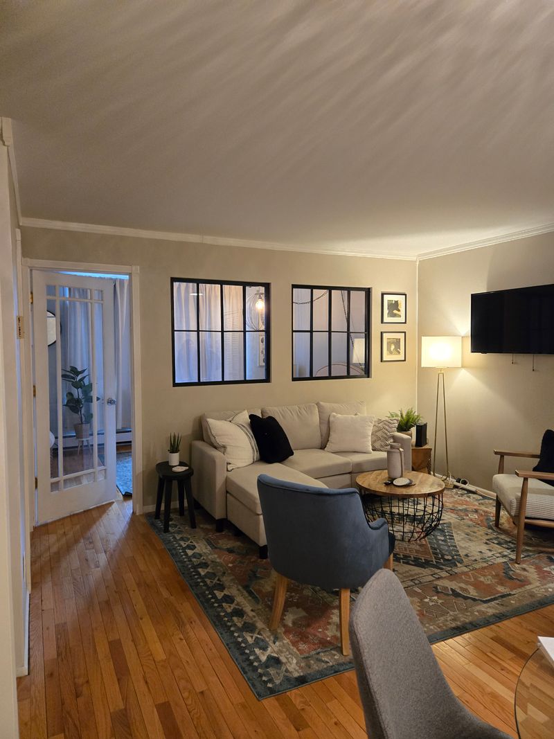 roommates in Milwaukee Entire Place 1Bed.1Bath - cirtru.com