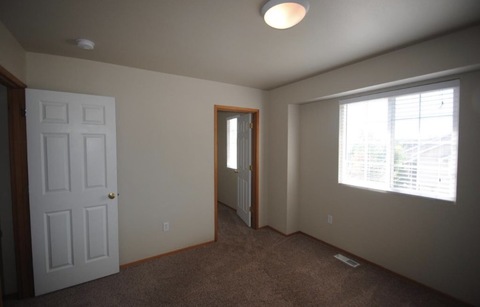 roommates in Seattle Room for rent in spacious 4 bedroom - cirtru.com