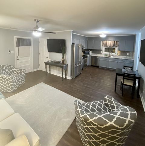 Newly renovated home in the Westchester Subdivision (id. 18658)