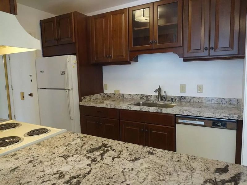 roommates in Belmont Private Room in 3Bed 2Bath - cirtru.com