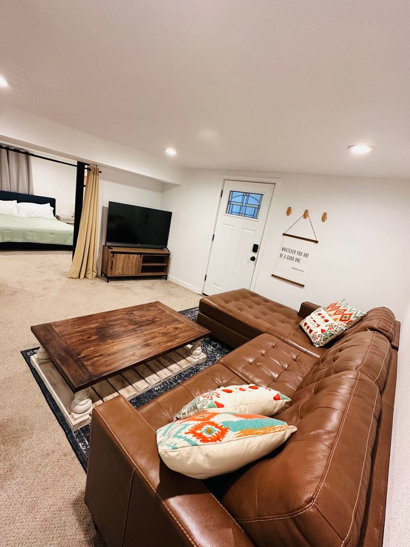 roommates in Aurora Entire Place 1Bed.1Bath - cirtru.com