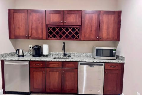 Entire Place 2Bed.1Bath