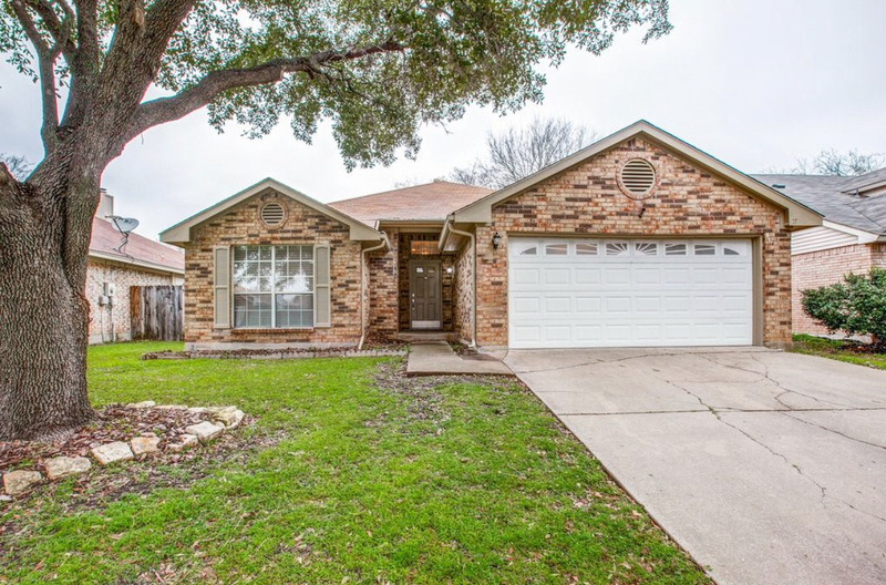 roommates in Haltom City Private Room in 3Bed.2Bath - cirtru.com