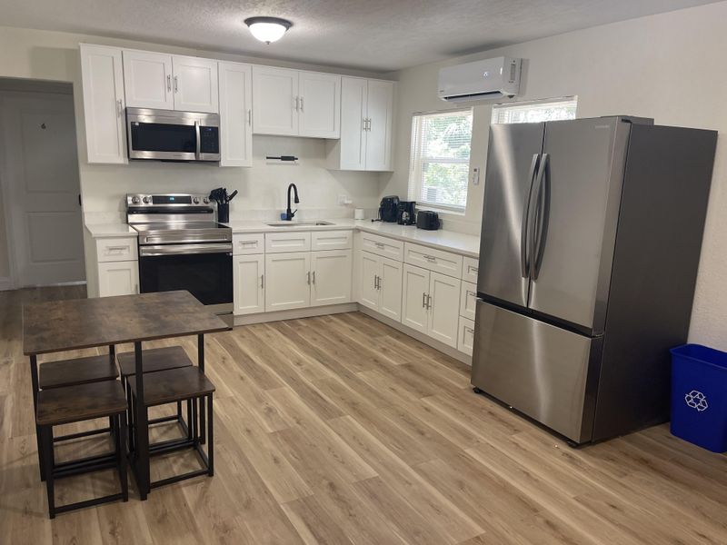 roommates in Undisclosed, Clearwater, FL 33760 Live in Badger Handcock Acres (id. 7719) - cirtru.com