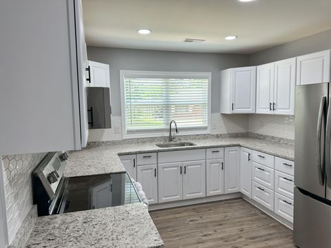 roommates in Undisclosed, Huntsville, AL 35805 Modern Room Near UAH – All Utilities Included! (id. 14874) - cirtru.com