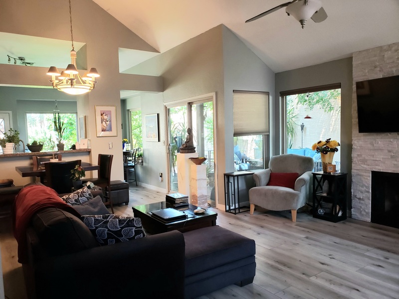 Private Room in 3Bed.2Bath