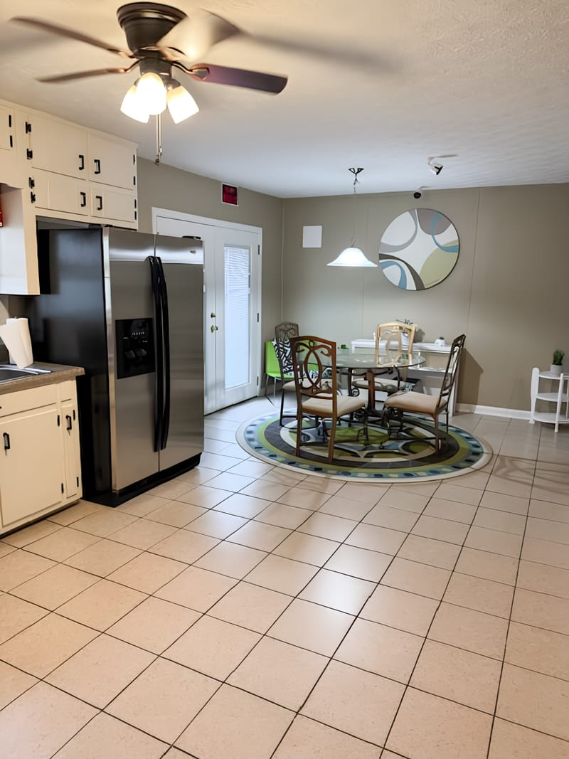 roommates in Undisclosed, Conyers, GA 30094 Modern & cozy Conyers Home with TV's and Private Bathrooms in every room!  High speed AT&T Fibernet included (id. 6540) - cirtru.com