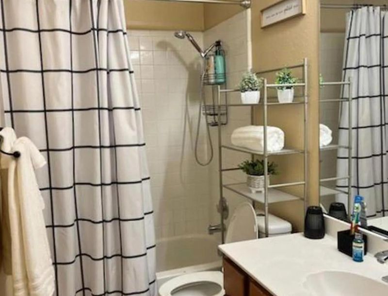 roommates in Undisclosed, San Antonio, TX 78249 Cozy Rooms in a Single Family Home 0.7 Miles From UTSA (id. 32281) - cirtru.com