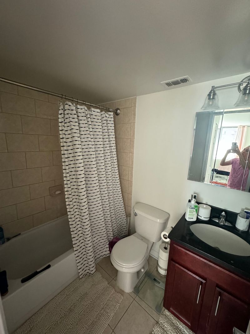 Private Room in 2Bed.1Bath