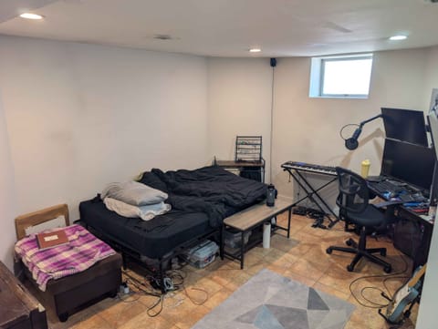 Private Room in 3Bed.2Bath