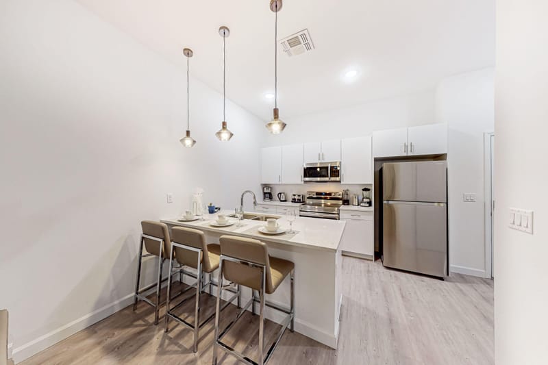 roommates in Undisclosed, Davenport, FL 33896 Updated Davenport Home | Fast Wi-Fi, Smart TV & Free In-Unit Laundry (id. 35150) - cirtru.com