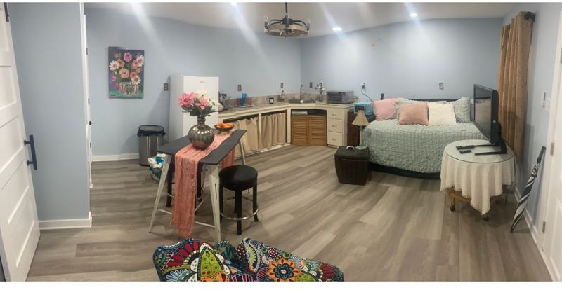 roommates in Stanley Entire Place 1Bed.1Bath - cirtru.com