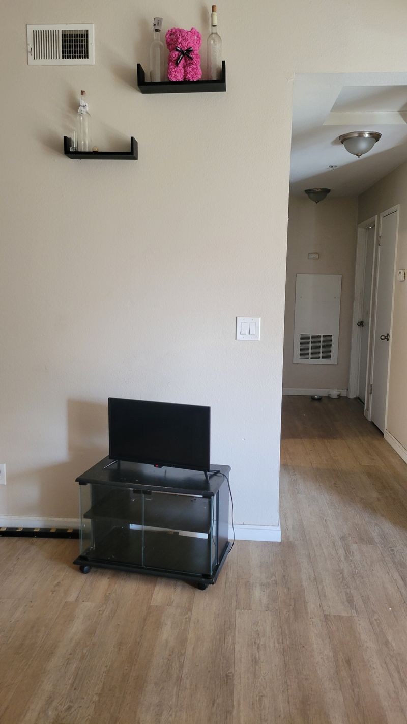 roommates in Sacramento Private Room in 2Bed.1Bath - cirtru.com