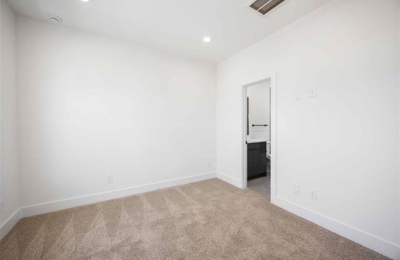 Private Room in 3Bed.3.5Bath