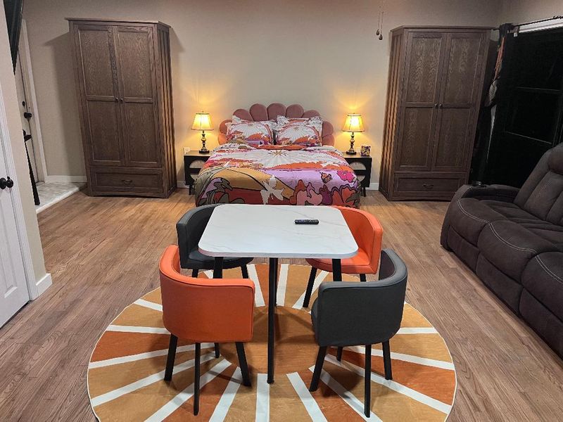 roommates in Undisclosed, Austin, TX 78745 Live in Cherry Creek. Near Longview Park and Stephenson Preserve for trails (id. 20778) - cirtru.com