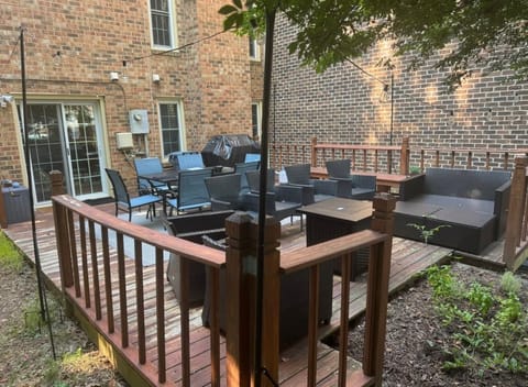 Entire Place 4Bed.3.5Bath
