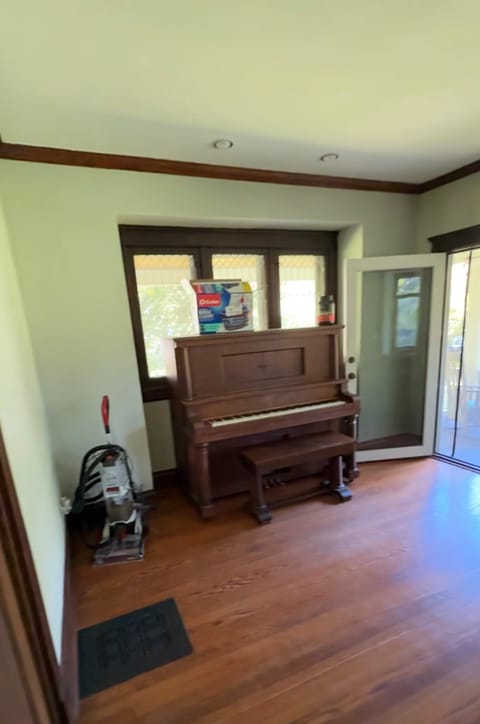 Private Room in 5Bed.1Bath