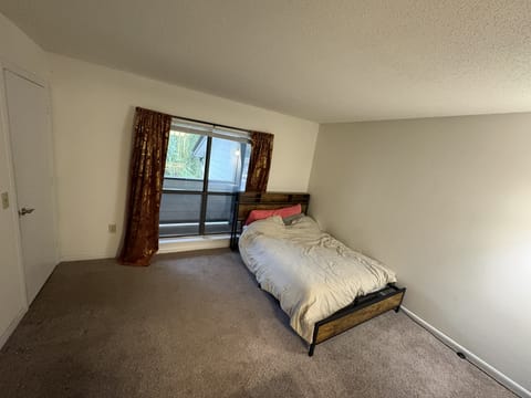 roommates in Raleigh Private Room in 2Bed.2Bath - cirtru.com
