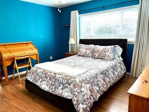 Private Room in 2Bed.1Bath