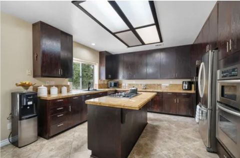 Private Room in 6Bed.3Bath