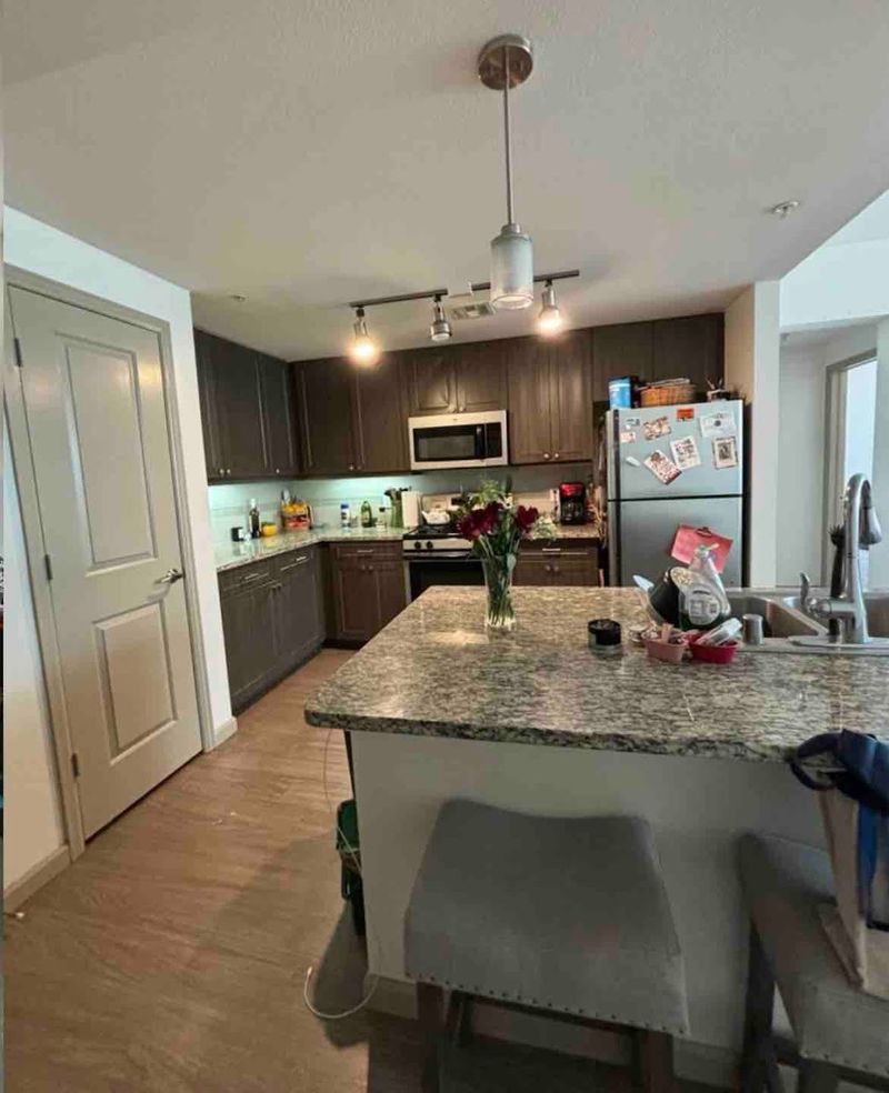 roommates in Oceanside Private Room in 2Bed.1Bath - cirtru.com
