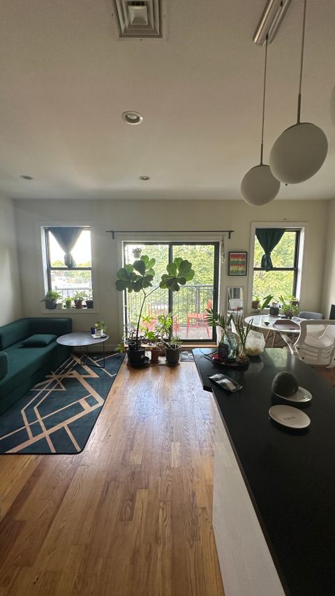 Private Room in 3Bed.2Bath