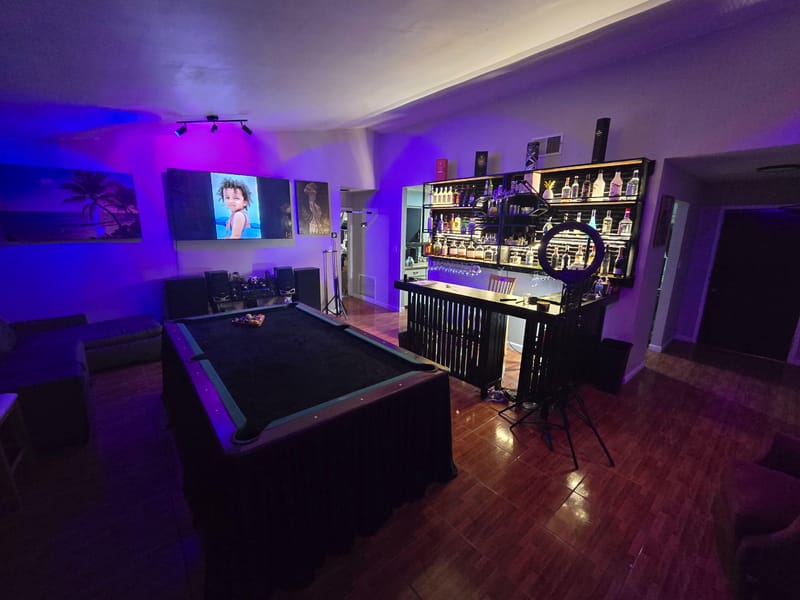 roommates in Undisclosed, Orlando, FL 32837 Modern Room, Central Orlando near everything...Power Outage Proof (id. 40071) - cirtru.com
