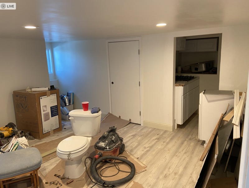 roommates in Vallejo Large Room w/ Private Bath &Kitchen - cirtru.com