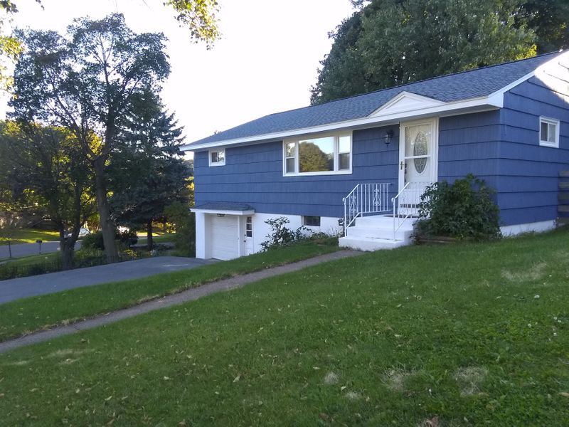 roommates in Syracuse Private Room in 2Bed.1Bath - cirtru.com